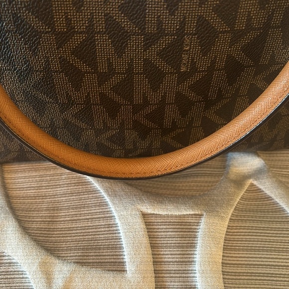 Michael Kors Dillon Satchel Brown Acorn NWT - Picture 10 of 16